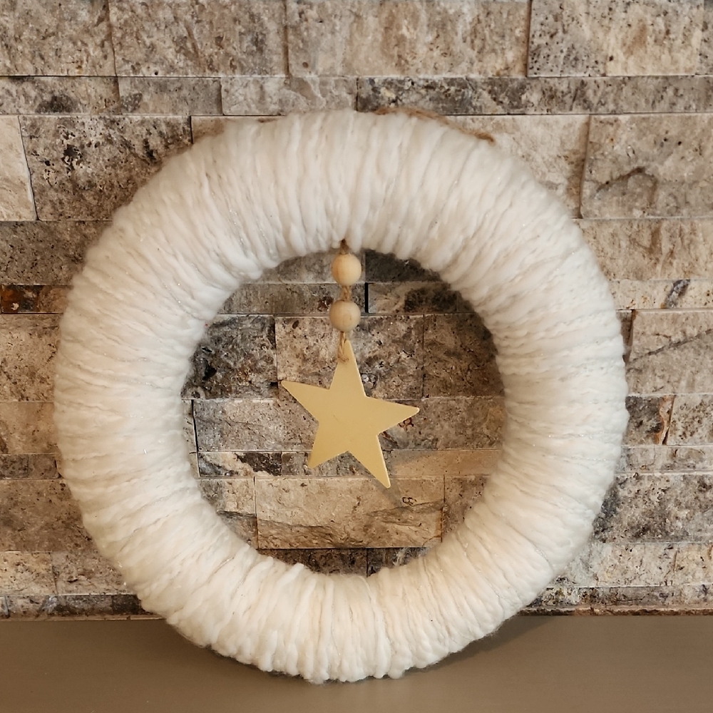 Christmas Wall Decor White Holiday Wreath with Star Accent